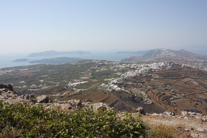 2-Day Santorini Bus Tour With Volcanic Cruise - Highlights of Day 1