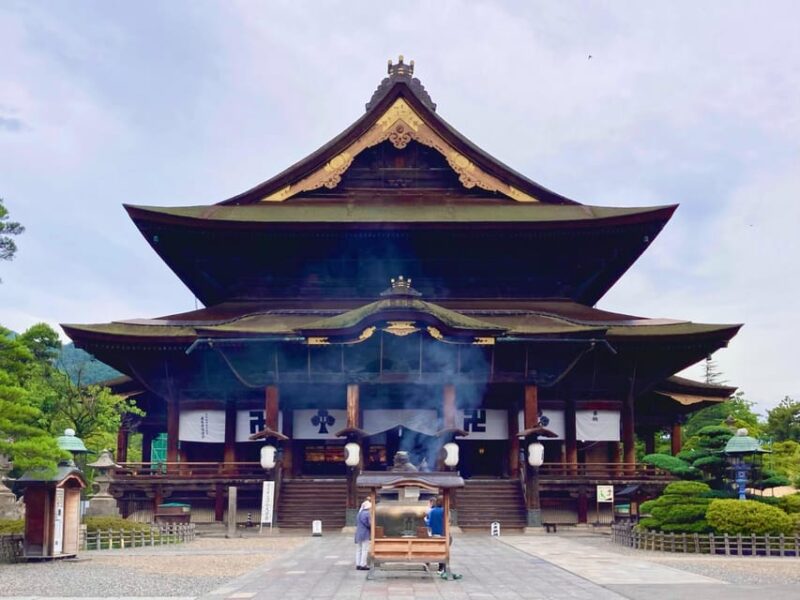 2-Day Snow Monkey Tour: Nagano To Takayama via Matsumoto - Day 1 Itinerary