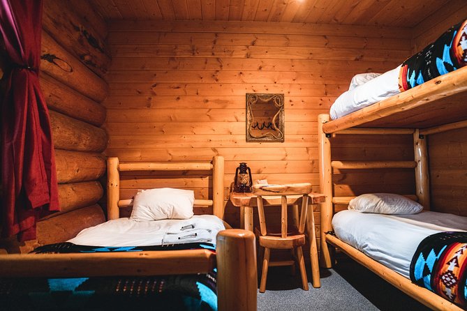 2-Day Sundance Overnight Backcountry Lodge Trip by Horseback - Group Size and Accommodation Details