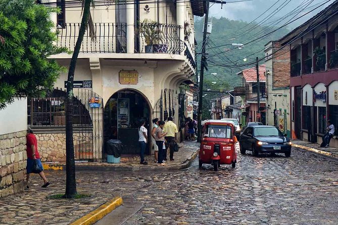 2-Day Tour: Following The Maya Path and Copán Ruins - Key Points