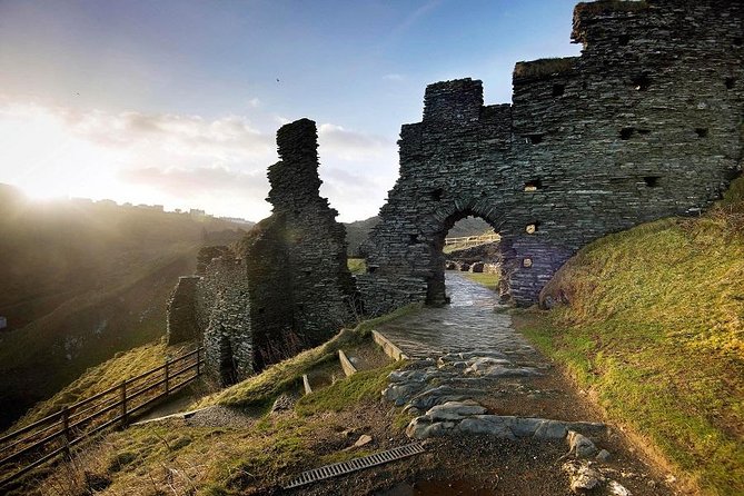 2-Day Tour of King Arthurs Cornwall in Tintagel, Boscastle and Dartmoor From Glastonbury - Brentor Climb