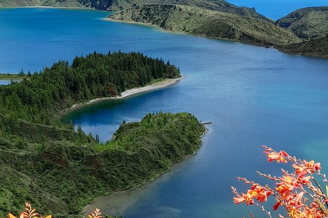 2-Day Tour of São Miguel: Landscape, Volcanoes and Lakes - Traverse the West Side