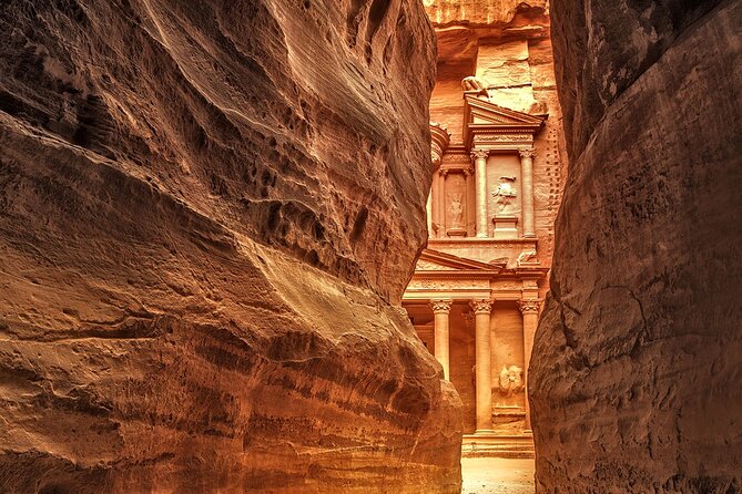 2-Day Tour: Petra, Wadi Rum, Aqaba, Dead Sea of Transportation - Pickup Information