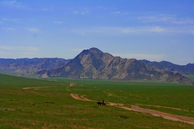2 Day / Visit Khar Kharom and Elsen Tasarkhai Sand Dune - Mongolian Ger Hostel Stay