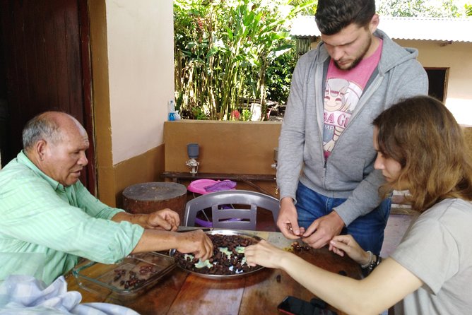 2 Days/1 Night Tour: Be Immersed in a Cocoa Farm in the Jungle of Cusco - Unwind at the Family Farm