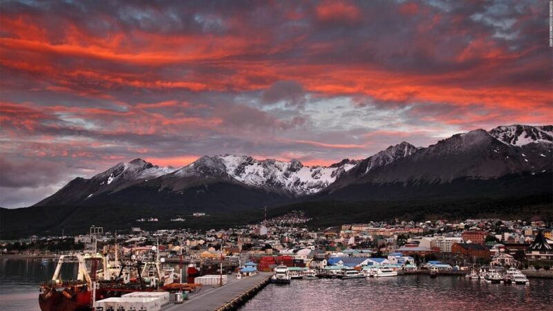 2-Days and 1 Night at Ushuaia With Airfare From Buenos Aires - Day 1 Itinerary