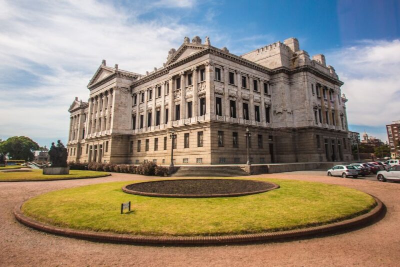 2-Days and 1 Night Montevideo - Itinerary Details