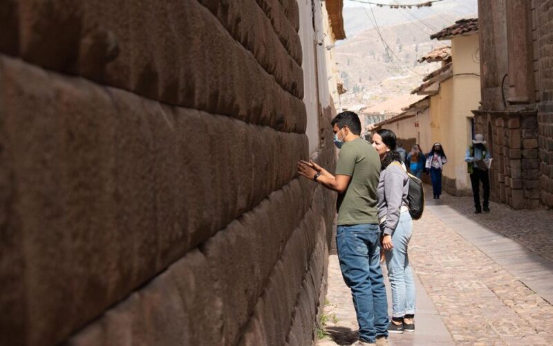 2 Days: City Tour in Cusco and Machupicchu Tour by Train - Included in the Tour