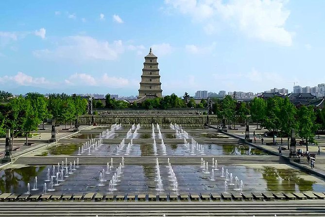 2 Days Classic Xian Group Tour - Accommodations and Transfers