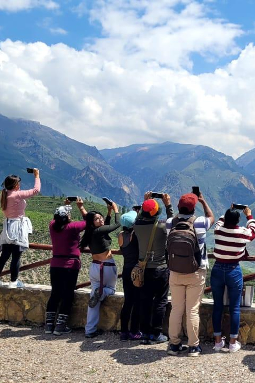 2 Days - Colca Canyon and Condor Tour From Arequipa - Key Points