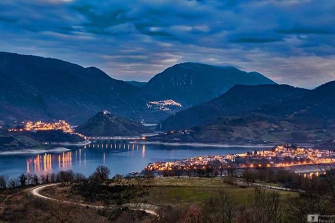 2 Days: Hike the Peak, Kayak the Lake, Visit Castle and Best Food - Discovering Borgo Di Monte Antuni