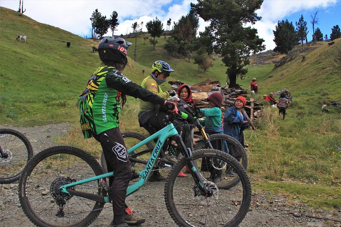 2 Days Mountain Biking Enduro in Hieleros and Mamarumi - Day 1: Hieleros Adventure