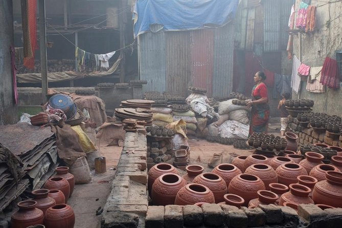 2 Days Mumbai Must-Sees: Markets at Dawn, Heritage Sites & Slums - Itinerary: Day 1