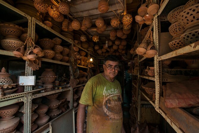 2 Days Mumbai Must-Sees: Markets at Dawn, Heritage Sites & Slums - Pickup Information