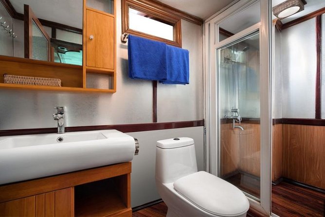 2 Days Overnight on Cozy Bay Cruise Ha Long - Reviews Summary