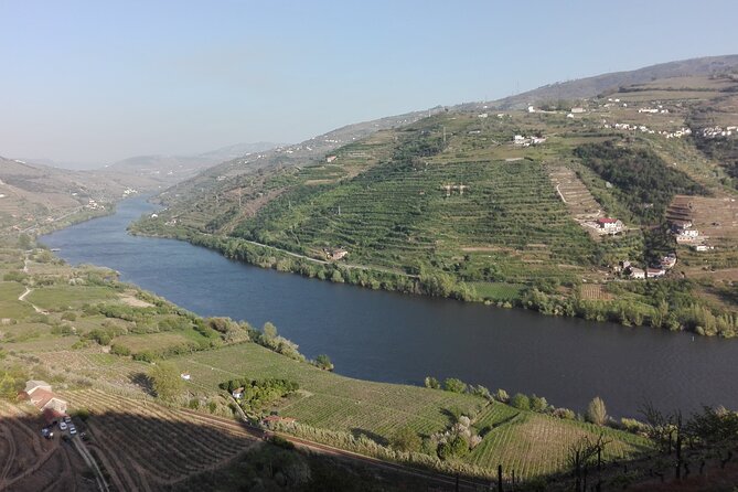2 Days Private Douro Valley Tour From Lisbon - Exploring the Douro Valley
