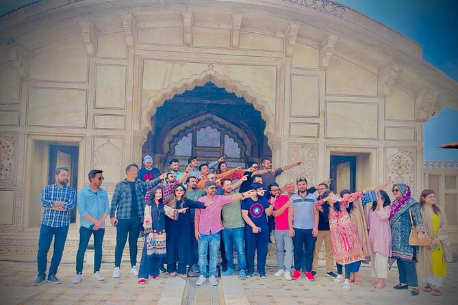 2 Days Private Guided Tour in Lahore - Meeting and Pickup