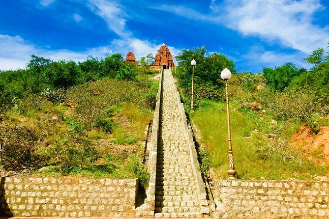 2 Days Private Guided Tour to Mui Ne From Nha Trang Included Lunch - Tour Overview