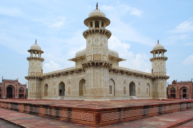 2-Days Private Taj Mahal Sunrise Tour From Mumbai by Round Trip Flights - Taj Mahal Sunrise Experience