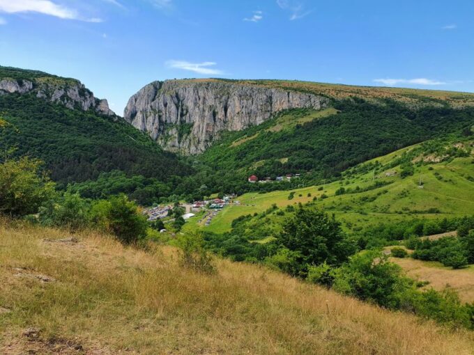 2 Days Private Tour - the Romanian Caves From Bucharest - Guided Experience