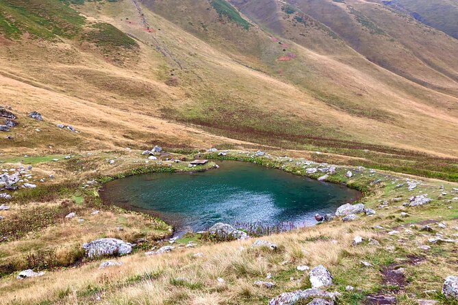 2 Days Private Tour to Kazbegi and Juta Village With Trekking - Visiting the Gergeti Trinity Church