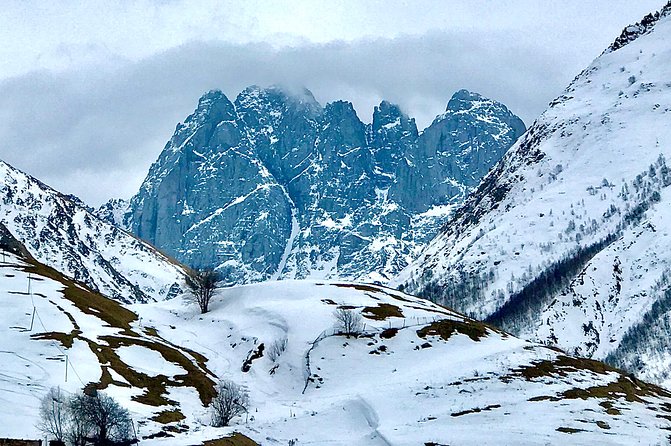 2 Days Private Tour to Kazbegi and Juta Village With Trekking - Taking in Sno Villages Charm