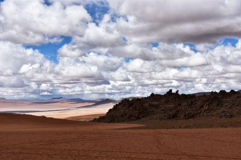 2-Days Round-Trip From Chile to Uyuni Salt Flats - Accommodation and Transport