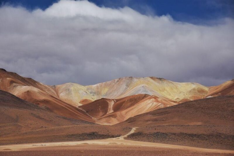 2-Days Round-Trip From Chile to Uyuni Salt Flats - Included Meals and Guidance