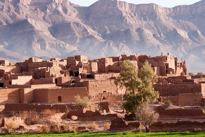 2 Days Sahara Desert Tour With Group From Marrakech - Enjoying Desert Sunsets