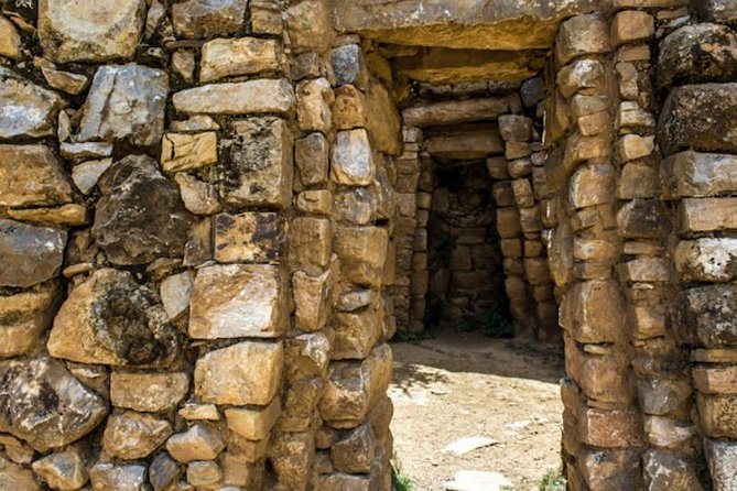 2 Days, the Mystic Titicaca Lake - Experiencing Local Traditions and Cuisine
