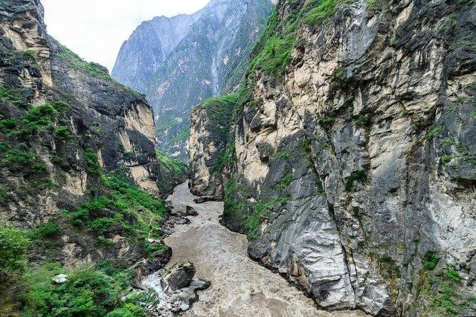 2 Days Tiger Leaping Gorge Hiking Tour by Public Coach - Good To Know