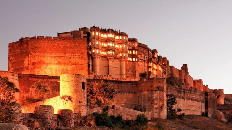 2 Days Tour in Jodhpur, Heritage City - Umaid Bhawan Palace