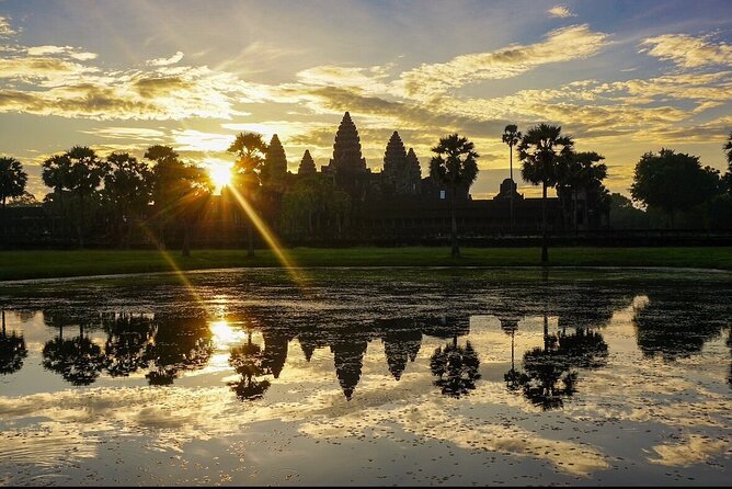2 Days Tour of Angkor Sunset and Sunrise Small-Group - Small-Group Experience