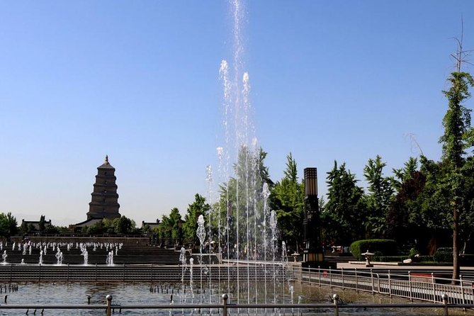 2 Days Xian Small Group Tour: Terracotta Army, Big Wild Goose Pagoda, Mt Huashan - Confirmation and Accessibility