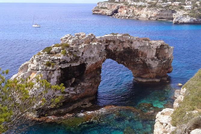 2 H. Boat Tour From Cala Figuera to Caló Del Moro and S'almonia - Inclusions
