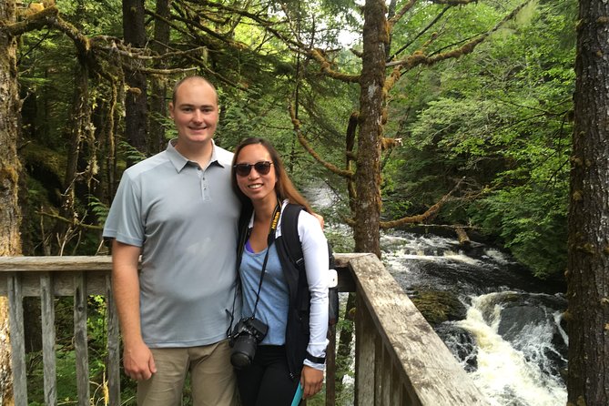 2 Hour Alaska Rainforest Walk and Totem Park Small Group Tour - Tour Duration and Distance