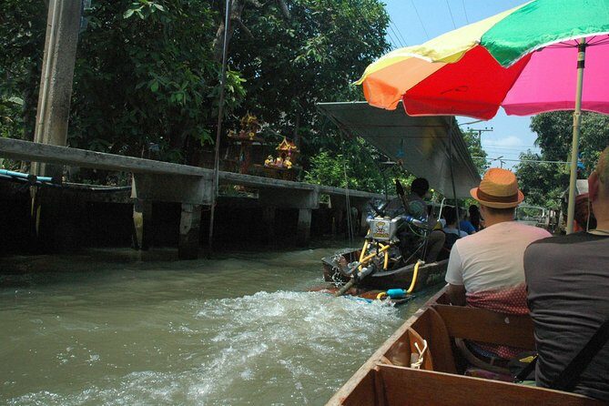 2-hour Bangkok Old City Night CHOB TUK TUK + Talat Noi Street Art - Authenticity and the Guide’s Role