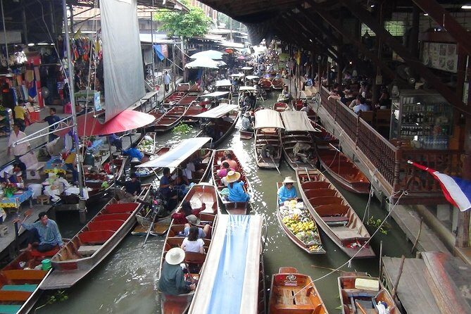 2-hour Bangkok Old City Night CHOB TUK TUK + Talat Noi Street Art - Value for Money