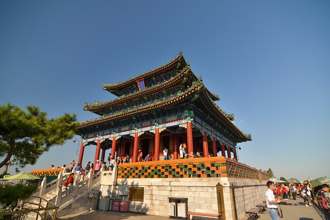 2-Hour Beijing Private Jingshan Coal Hill Park and Beihai Park Walking Tour - Jingshan Park Highlights