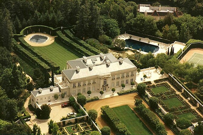 2 Hour Celebrity Homes Tour - Notable Celebrity Homes