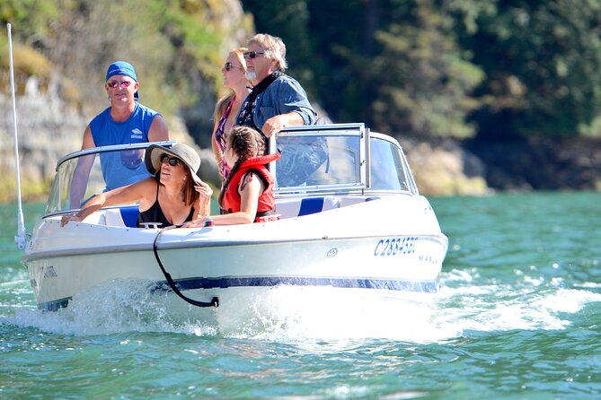 2 Hour Chartered Boat Tour From Deep Cove North Vancouver - Seeing Wildlife