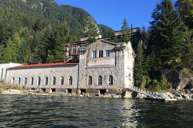 2 Hour Chartered Boat Tour From Deep Cove North Vancouver - Private Tour Experience