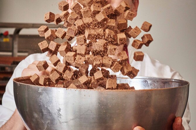 2-Hour Chocolate Bar Workshop in Paris - Accessibility and Logistics