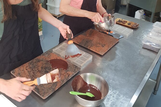 2-Hour Chocolate Bar Workshop in Paris - Positive Traveler Feedback