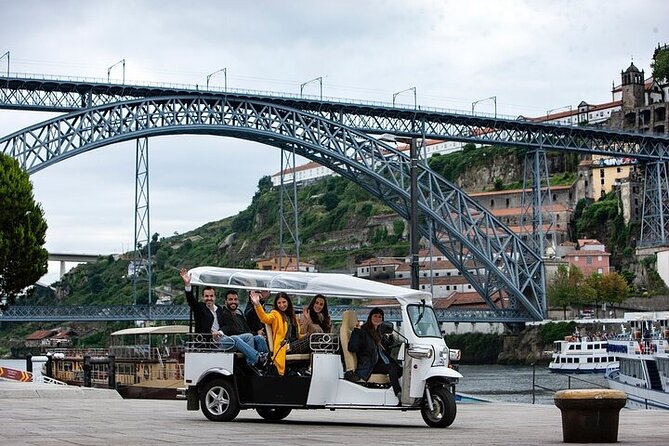 2 Hour Discover Gaia on a Private Eco-Friendly Tuk Tuk Tour - Meeting Point and Logistics