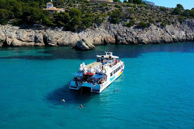 2-Hour Excursion in a Catamaran Around the Bay of Mallorca - Contacting the Help Centre
