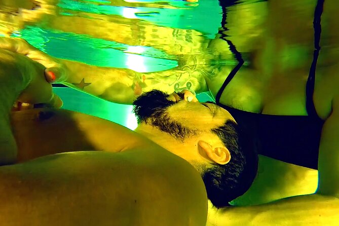 2 Hour Floating Harmony Couples Course - Private Swimming Pool