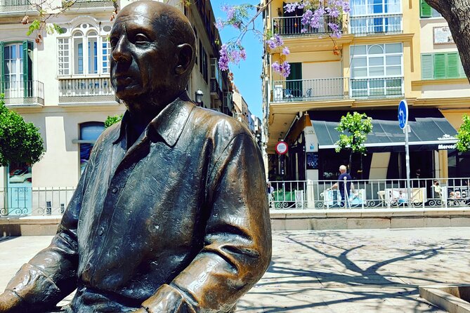 2-Hour French Guided Walking Tour in Malaga - Booking Information