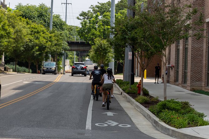 2-Hour Guided E-Bicycle Sightseeing Tour of Nashville - Maximum Travelers and Ticket Price