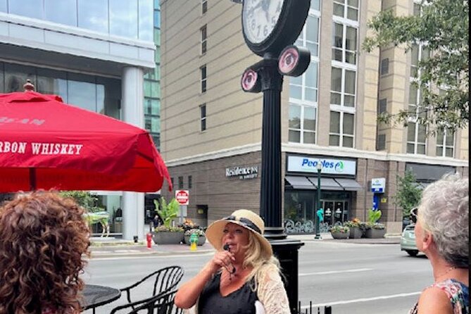 2-Hour Guided Walking Art and Appetizers Tour in Lexington - Tour Experience